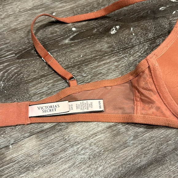 Victoria’s Secret Dream Angels Push Up Bra - Picture 2 of 4